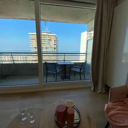 Sky Sea View דירה